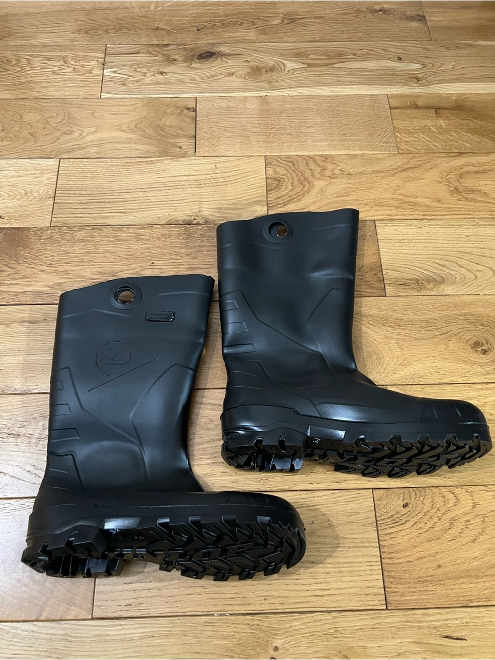 Unisex women 10 Men's 8 Waterproof Black Rain & Snow Boots with Rugged Traction
